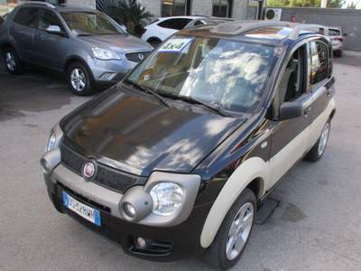 Fiat Panda Fiat Panda 4x4 Cross Nero usata QUALIANO