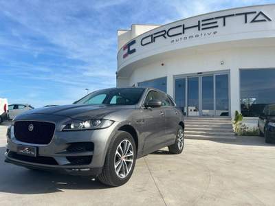 Jaguar F-Pace 2.0 D 180 CV AWD aut. Prestige Grigio usata Poggiardo