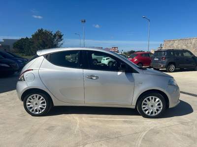 Lancia Ypsilon 1.3 MJT 16V 80 CV 5 porte S&S Gold Grigio usata Poggiardo