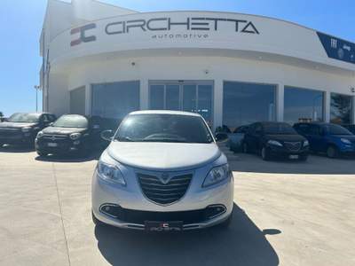 Lancia Ypsilon 1.3 MJT 16V 80 CV 5 porte S&S Gold Grigio usata Poggiardo