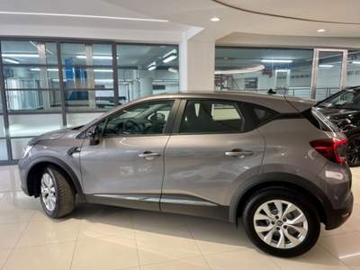 Renault Captur Blue dCi 115 CV EDC Business Grigio usata Sant'Antonio Abate