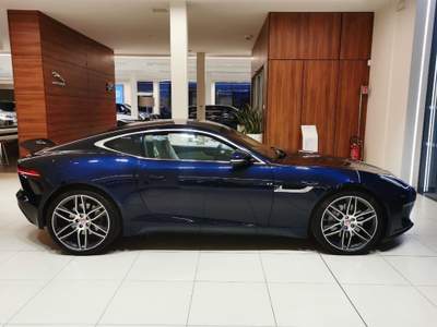 Jaguar F-Type 2.0 aut. Coupé Blu/Azzurro usata Scarperia e San Piero