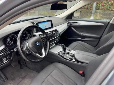 BMW Serie 5 520d d Touring Luxury Grigio usata Capriolo