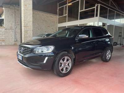 Volvo XC60 D4 Momentum Nero usata Terlizzi