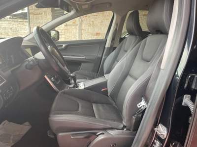 Volvo XC60 D4 Momentum Nero usata Terlizzi