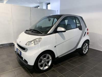 Smart ForTwo 1000 52 kW MHD coupé pulse Bianco usata Torino