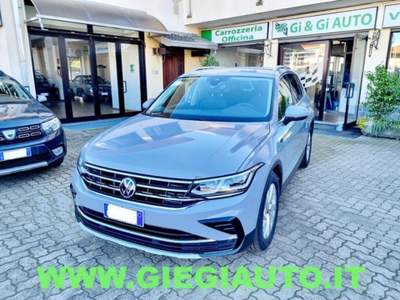 Volkswagen Tiguan 1.5 TSI 150 CV DSG ACT Elegance Grigio usata Solbiate Olona