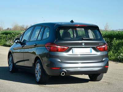 BMW Serie 2 Gran Tourer 216d Advantage 7 posti Grigio usata Macerata