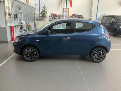 Lancia Ypsilon 1.0 Hybrid SILVER 2024 Km0 Blu/Azzurro usata Bareggio