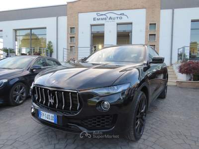 Maserati Levante Levante V6 Diesel AWD Granlusso Nero usata Anagni