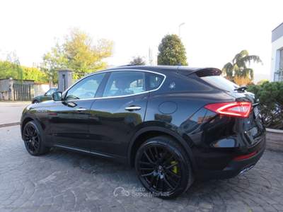 Maserati Levante Levante V6 Diesel AWD Granlusso Nero usata Anagni