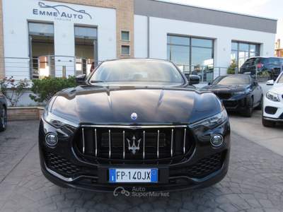 Maserati Levante Levante V6 Diesel AWD Granlusso Nero usata Anagni