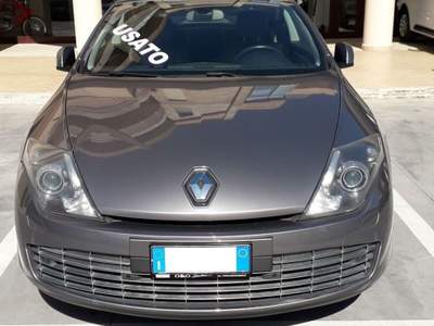 Renault Laguna Laguna Coupé 2.0 dCi 180CV 4Control Nero usata SORA
