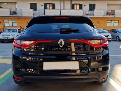 Renault Mégane dCi 8V 110 CV EDC Energy Business Nero usata SORA