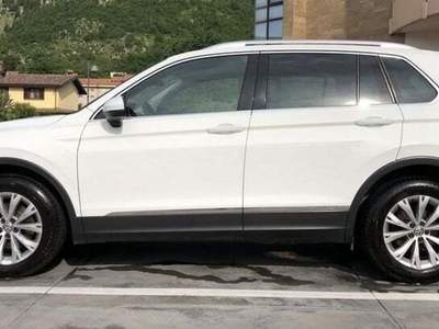 Volkswagen Tiguan 1.6 TDI Business BMT Bianco usata SORA