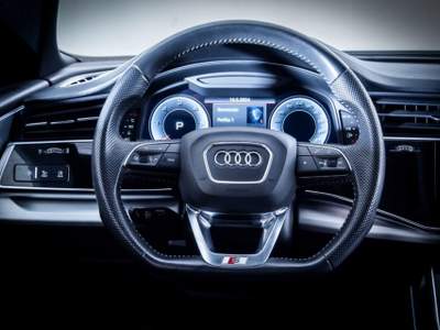 Audi Q8 50 3.0 tdi mhev Sport quattro tiptronic Blu/Azzurro usata Paruzzaro