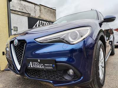 Alfa Romeo Stelvio Alfa Romeo Stelvio 22 160CV navig led cruise 2019 Blu/Azzurro usata Manduria