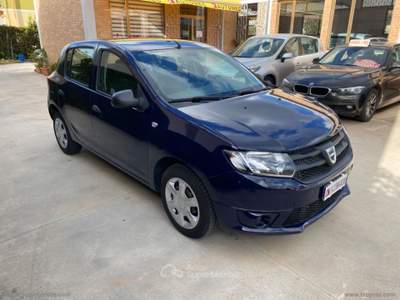 Dacia Sandero Sandero 1.5 dCi 8V 75 CV Lauréate Blu/Azzurro usata SAN GIULIANO TERME