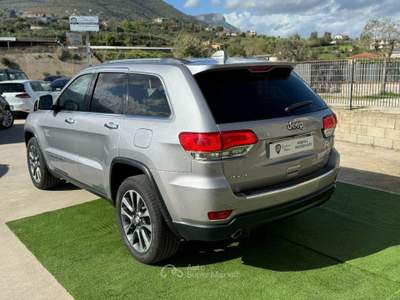 Jeep Grand Cherokee  3.0 V6 Limited 250cv auto my18 E6d Argento usata Spigno Saturnia
