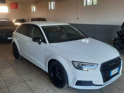 Audi A3 Audi a3 cc16 116cv tdi anno 2020 Bianco usata Poggiomarino