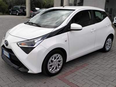 Toyota Aygo IVA Esposta, possibilità di finanziamento e permuta Bianco usata Randazzo
