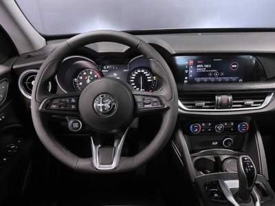 Alfa Romeo Stelvio 2.0 Turbo 200 CV AT8 Q4 Executive Nero usata Castelnuovo Rangone
