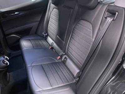 Alfa Romeo Stelvio 2.0 Turbo 200 CV AT8 Q4 Executive Nero usata Castelnuovo Rangone