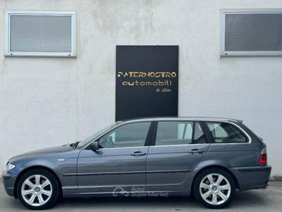 BMW Serie 3 330xd 330xd touring Grigio usata Senise