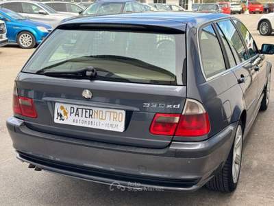 BMW Serie 3 330xd 330xd touring Grigio usata Senise