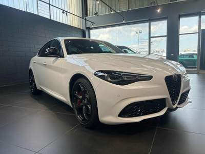 Alfa Romeo Giulia 2.2 Turbodiesel 210 CV AT8 AWD Q4 Tributo Italiano Bianco usata Vercelli Alfa Romeo Giulia 2.2 Turbodiesel 210 CV AT8 AWD Q4 Tributo Italiano Bianco usata Vercelli