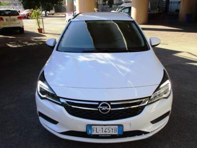 Opel Astra Opel Astra SW 1.6 tdci Bianco usata QUALIANO