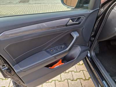 Volkswagen T-Roc Tetto, Camera, Key-less, 18'', Black Nero usata VENEZIA