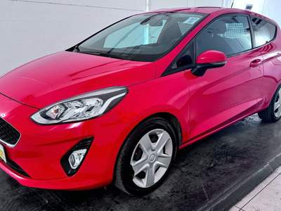 Ford Fiesta Van 1.5 tdci 85cv Trend my20 Rosso usata Pescara