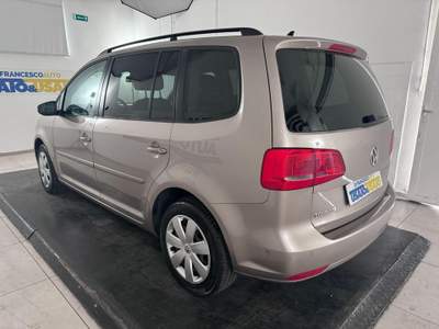 Volkswagen Touran 1.6 tdi Trendline Oro usata Pescara