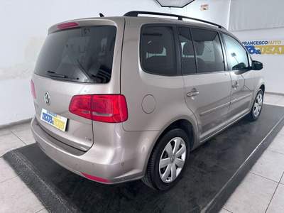 Volkswagen Touran 1.6 tdi Trendline Oro usata Pescara