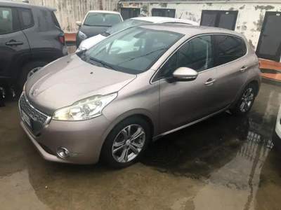 Peugeot 208 1.2 VTi 82 CV 5 porte Allure Grigio usata Torino