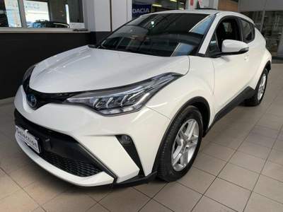 Toyota C-HR 1.8 Hybrid E-CVT Business Bianco usata Tolmezzo