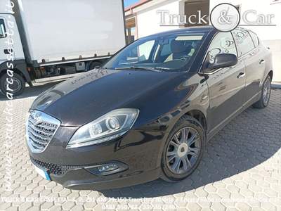 Lancia Delta in  buono stato Nero usata TRANI