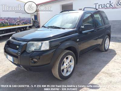 Land Rover Freelander in  buono stato Blu/Azzurro usata TRANI