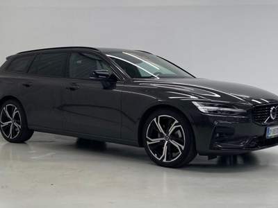 Volvo V60 B4 (d) automatico Plus Dark Grigio usata Saronno