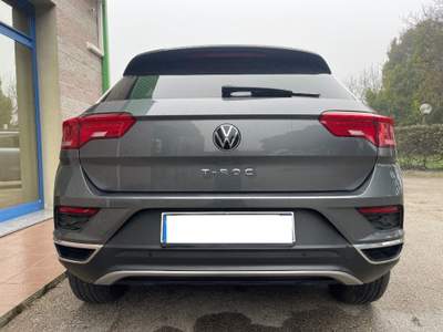 Volkswagen T-Roc 1.5 TSI 150CV STYLE APPLE CARPLAY NAVIGAZIONE Grigio usata Venezia