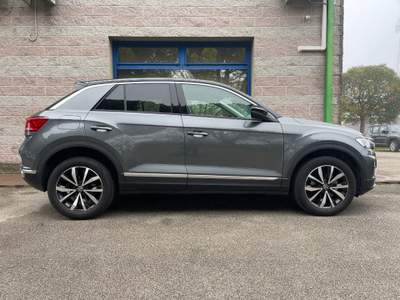 Volkswagen T-Roc 1.5 TSI 150CV STYLE APPLE CARPLAY NAVIGAZIONE Grigio usata Venezia