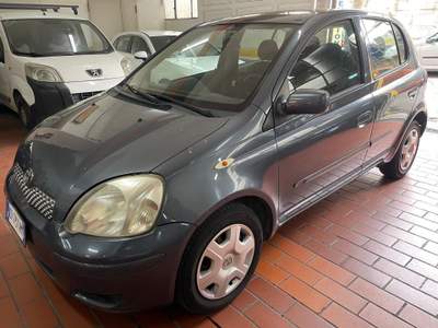 Toyota Yaris ottime condizioni Grigio usata Roma