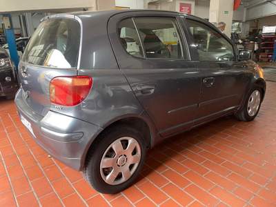 Toyota Yaris ottime condizioni Grigio usata Roma