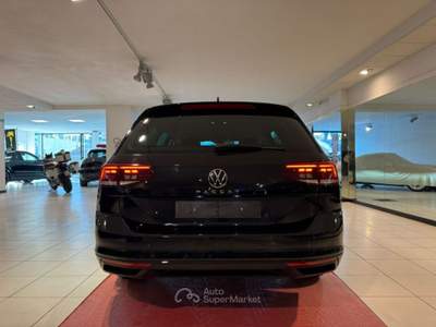 Volkswagen Passat 2.0 tdi 150cv dsg CRUISE CONTROL ADATTIVO Nero usata CONEGLIANO