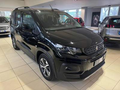 Peugeot Rifter BlueHDi 130 S&S EAT8 GT Line Standard NAVI Nero usata Voghera