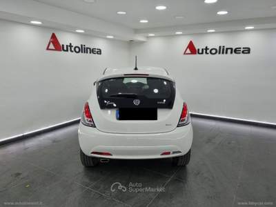 Lancia Ypsilon Ypsilon 1.0 FireFly 5p.S&S Hyb. Eco Gold Bianco usata Lusciano
