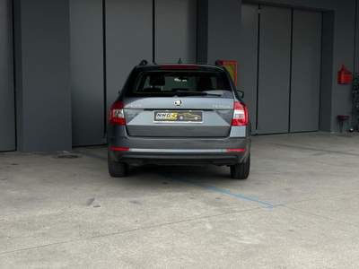 Skoda Octavia 2.0 TDI SCR 150 CV DSG Wagon Style Grigio usata Monselice