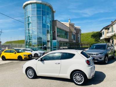 Alfa Romeo MiTo 1.3JTDm 85CV Distinctive NEOPATENTATI-SPECIAL DEAL Bianco usata Presenzano