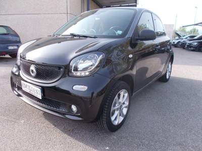 Smart ForFour 70 1.0 Prime Nero usata Terni